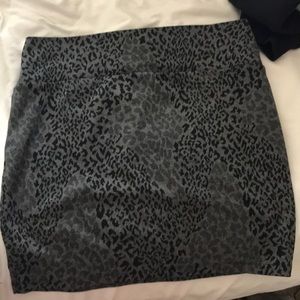 Cute stretchy skirt!